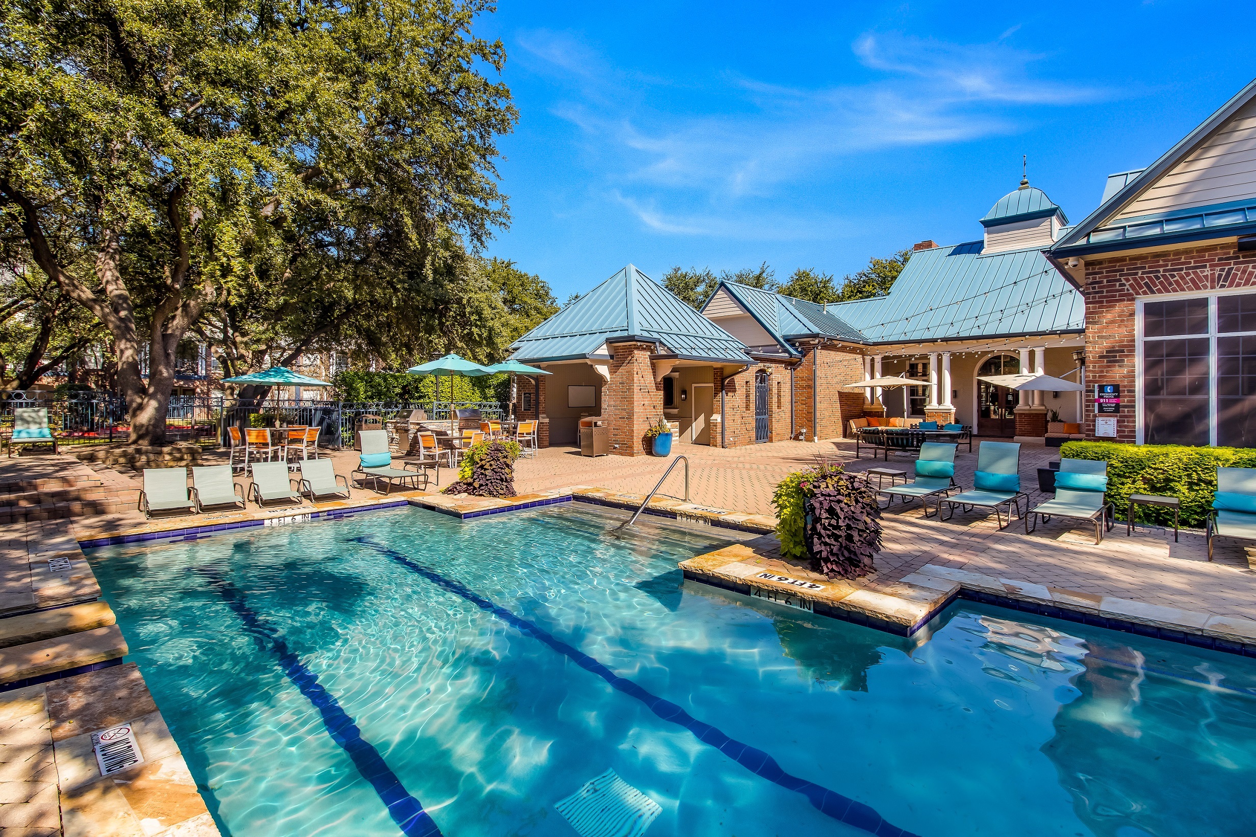 Townhomes of Bent Tree Apartments in Dallas, TX